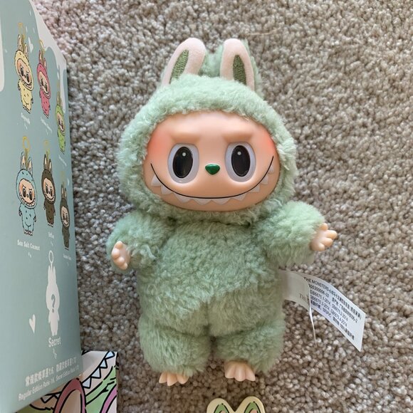Labubu The Monsters Exciting Macaron GreenGrape - Picture 3 of 9